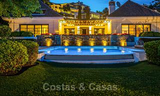 Luxueuze villa in traditionele stijl met prachtig uitzicht op zee te koop, Benahavis - Marbella 37160 