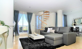 Buitenkans! Groot 4 slaapkamer penthouse appartement te koop, met golf- en zeezicht in Benahavis - Marbella 8617 
