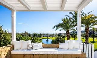 Spectaculaire, volledig gerenoveerde luxe villa met zeezicht te koop, eerstelijn golf - Nueva Andalucía, Marbella 8647 