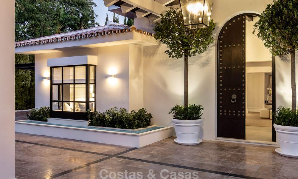 Spectaculaire, volledig gerenoveerde luxe villa met zeezicht te koop, eerstelijn golf - Nueva Andalucía, Marbella 8669