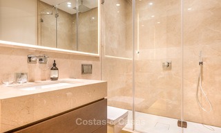 Verfijnd en modern luxe appartement te koop in een prestigieus wooncomplex in Sierra Blanca, Golden Mile, Marbella 8774 