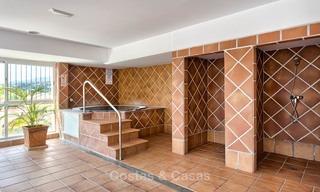 Verrukkelijk penthouse appartement te koop in een luxe complex, eerstelijn golf met zeezicht - Marbella - Estepona 8872 