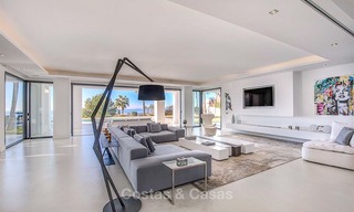 Oogstrelende luxe moderne designer villa met zeezicht te koop in de exclusieve wijk Sierra Blanca - Golden Mile, Marbella 8906 
