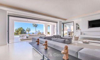 Oogstrelende luxe moderne designer villa met zeezicht te koop in de exclusieve wijk Sierra Blanca - Golden Mile, Marbella 8915 