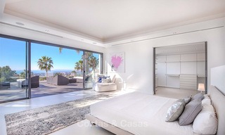 Oogstrelende luxe moderne designer villa met zeezicht te koop in de exclusieve wijk Sierra Blanca - Golden Mile, Marbella 8933 