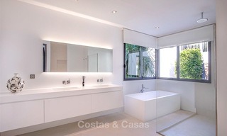 Oogstrelende luxe moderne designer villa met zeezicht te koop in de exclusieve wijk Sierra Blanca - Golden Mile, Marbella 8939 