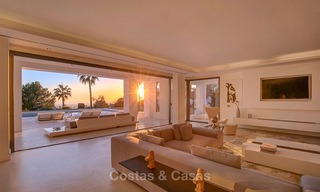 Oogstrelende luxe moderne designer villa met zeezicht te koop in de exclusieve wijk Sierra Blanca - Golden Mile, Marbella 8951 