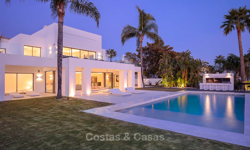 Oogstrelende luxe moderne designer villa met zeezicht te koop in de exclusieve wijk Sierra Blanca - Golden Mile, Marbella 8953