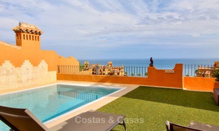 Spectaculaire penthouse met prive zwembad in een luxe complex te koop, eerstelijn strand - New Golden Mile, Marbella - Estepona 9102 