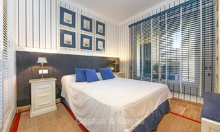 Zeer ruim 4 slaapkamer appartement nabij het strand te koop, met zeezicht en in een prestigieuze urbanisatie, Oost-Marbella 9128 
