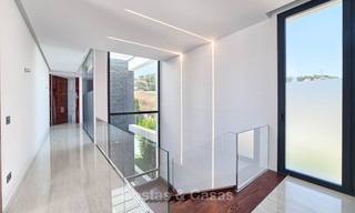 Unieke, moderne luxe villa in de Golf Vallei van Nueva Andalucía, Marbella 9269 