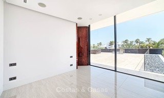 Unieke, moderne luxe villa in de Golf Vallei van Nueva Andalucía, Marbella 9272 