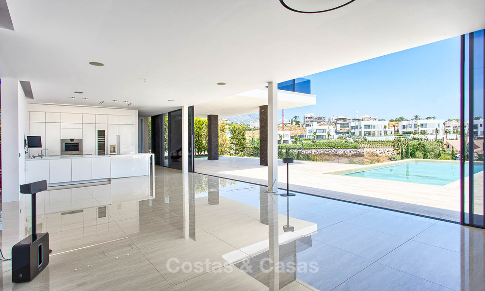 Unieke, moderne luxe villa in de Golf Vallei van Nueva Andalucía, Marbella 9292