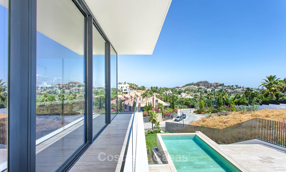 Unieke, moderne luxe villa in de Golf Vallei van Nueva Andalucía, Marbella 9304