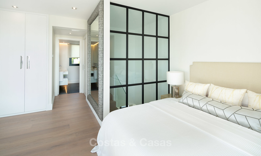 Charmante gerenoveerde luxe villa te koop in de Golf Valley, instapklaar - Nueva Andalucia, Marbella 9397