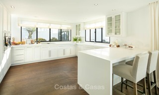 Prestigieuze gerenoveerde luxe villa te koop, eerstelijn golf, Nueva Andalucía, Marbella 9424 