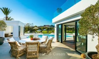 Prestigieuze gerenoveerde luxe villa te koop, eerstelijn golf, Nueva Andalucía, Marbella 9445 