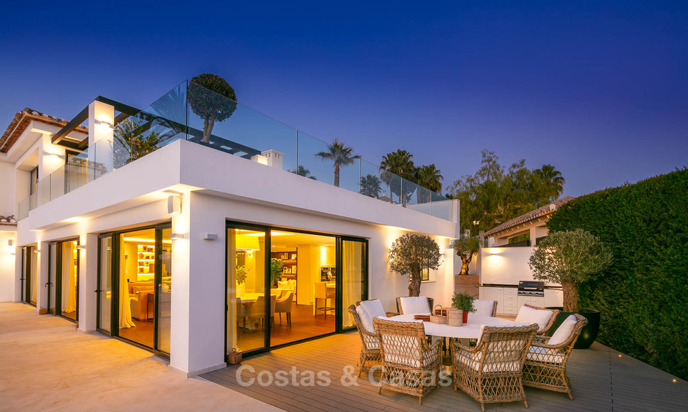 Prestigieuze gerenoveerde luxe villa te koop, eerstelijn golf, Nueva Andalucía, Marbella 9451