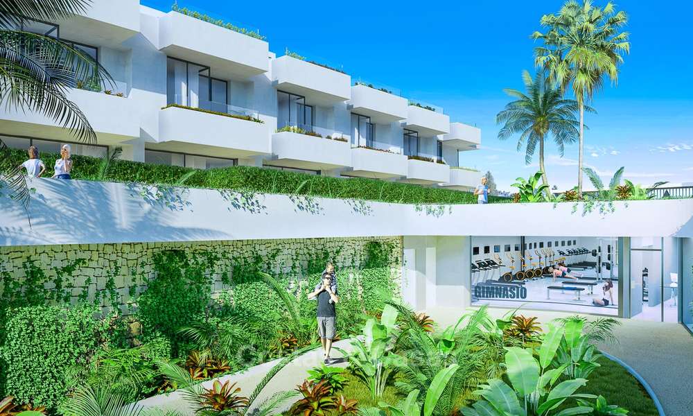 Prachtige nieuwe, moderne schakelvilla´s te koop, op loopafstand van het strand en voorzieningen in Fuengirola, Costa del Sol. Laatste units! 9494