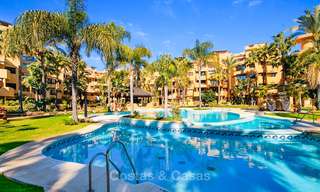 Appartementen te koop in Costalita, New Golden Mile, tussen Marbella en Estepona centrum 9686 