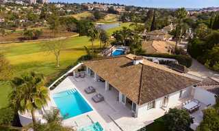 Sublieme gerenoveerde luxe villa te koop, eerstelijn golf Las Brisas - Nueva Andalucia, Marbella 9617 