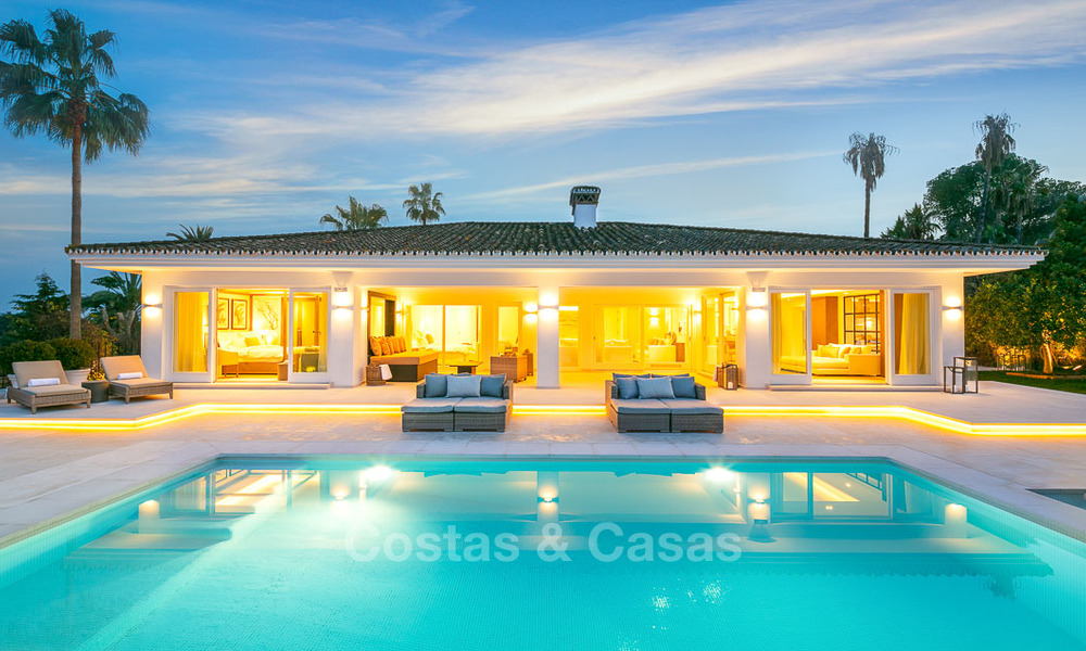 Sublieme gerenoveerde luxe villa te koop, eerstelijn golf Las Brisas - Nueva Andalucia, Marbella 9628