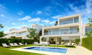 Nieuwe, moderne half vrijstaande villa's met prachtig zeezicht te koop, eerste lijn golf, Sotogrande, Costa del Sol 9938 