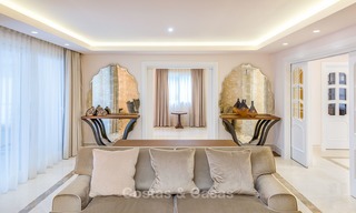 Magnifieke, luxueuze tweedelijns strandvilla met heerlijk zeezicht te koop in Puente Romano, Golden Mile, Marbella 10023 