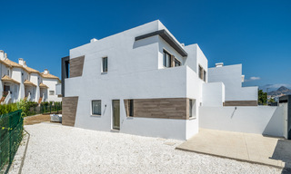 Stijlvolle nieuwe half vrijstaande luxe villa's te koop, New Golden Mile, Marbella - Estepona. Oplevering nakend. Laatste huizen! 35242 