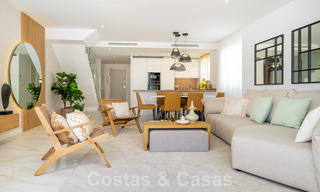 Stijlvolle nieuwe half vrijstaande luxe villa's te koop, New Golden Mile, Marbella - Estepona. Oplevering nakend. Laatste huizen! 35261 