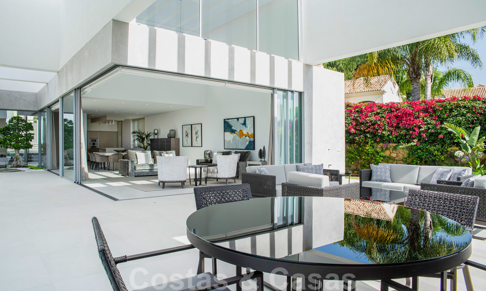 Gloednieuwe hedendaagse luxe villa met panoramisch zeezicht te koop, in een exclusief golfresort, Benahavis - Marbella 26517
