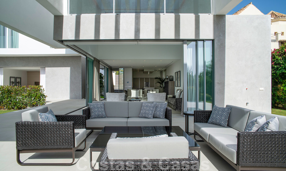 Gloednieuwe hedendaagse luxe villa met panoramisch zeezicht te koop, in een exclusief golfresort, Benahavis - Marbella 26518