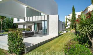 Gloednieuwe hedendaagse luxe villa met panoramisch zeezicht te koop, in een exclusief golfresort, Benahavis - Marbella 26525 