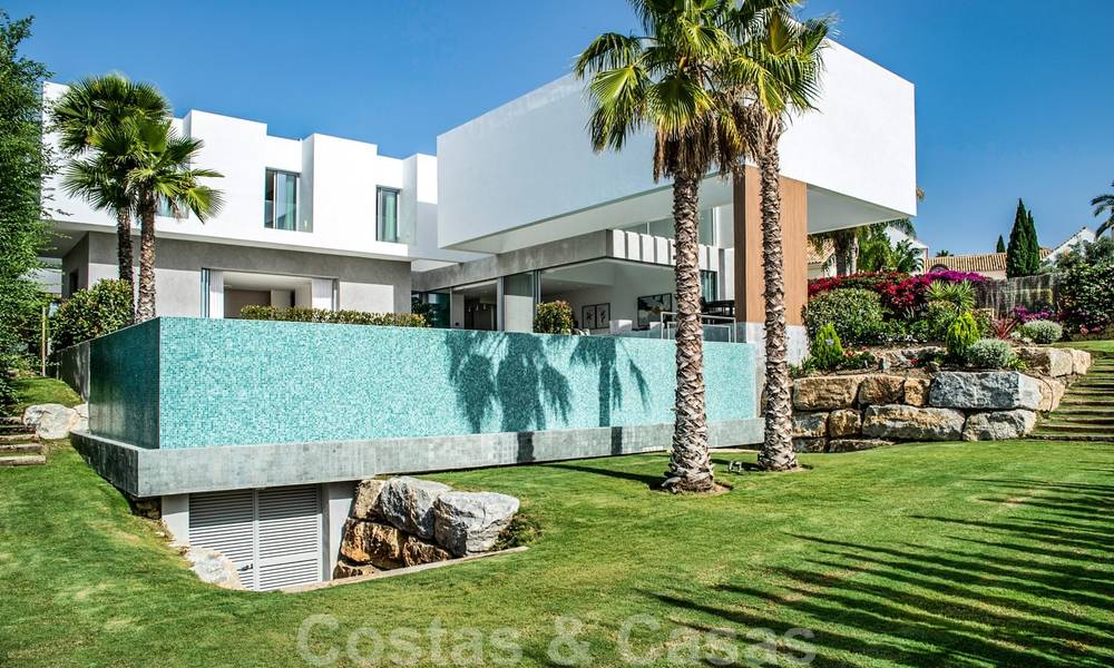 Gloednieuwe hedendaagse luxe villa met panoramisch zeezicht te koop, in een exclusief golfresort, Benahavis - Marbella 26526