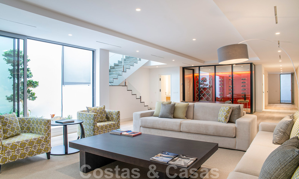 Gloednieuwe hedendaagse luxe villa met panoramisch zeezicht te koop, in een exclusief golfresort, Benahavis - Marbella 26532