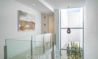 Gloednieuwe hedendaagse luxe villa met panoramisch zeezicht te koop, in een exclusief golfresort, Benahavis - Marbella 26536 