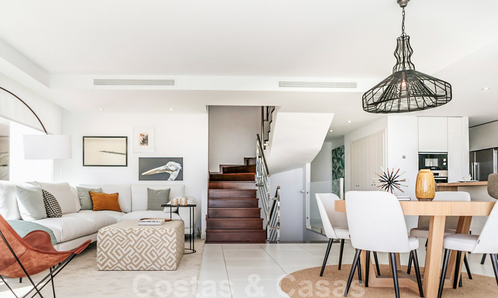 Ruime en moderne exclusieve villa's met prachtig panoramisch zeezicht te koop - Benalmadena, Costa del Sol 26500