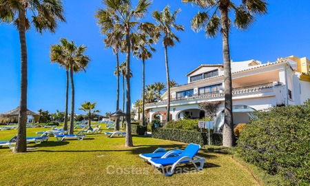 Charmant, zeer ruim duplex appartement te koop, eerstelijnstrand en jachthaven van Cabopino, Oost Marbella 10264