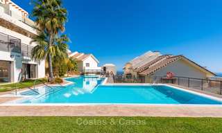 Indrukwekkend en luxueus modern penthouse appartement met panoramisch zeezicht te koop, Marbella East 10300 