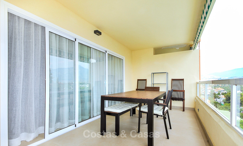 Recentelijk gerenoveerd, modern appartement te koop, met zeezicht en op loopafstand van het strand en voorzieningen, Nueva Andalucía, Marbella 10312