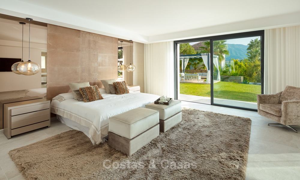 Imposante moderne eigentijdse luxe villa te koop in de Golf Vallei van Nueva Andalucia, Marbella 10436