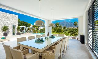 Imposante moderne eigentijdse luxe villa te koop in de Golf Vallei van Nueva Andalucia, Marbella 10447 