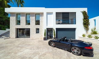 Imposante moderne eigentijdse luxe villa te koop in de Golf Vallei van Nueva Andalucia, Marbella 10448 