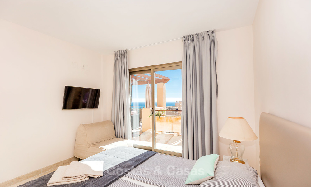 Luxe penthouse appartement met prachtige panoramische zichten op zee en bergen te koop, Benahavis, Marbella 10531