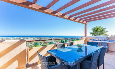 Luxe penthouse appartement met prachtige panoramische zichten op zee en bergen te koop, Benahavis, Marbella 10535