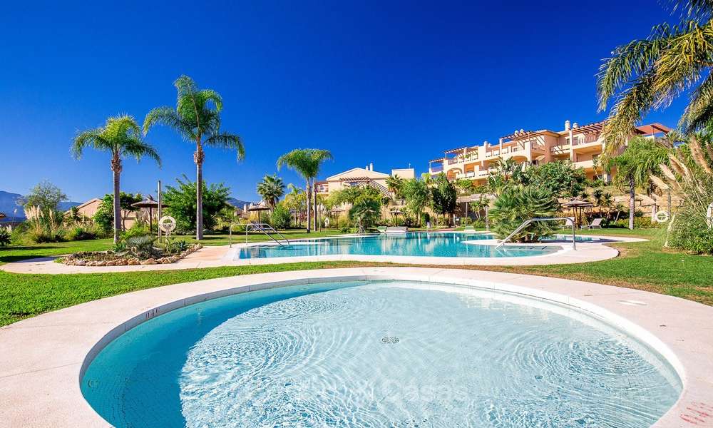 Luxe penthouse appartement met prachtige panoramische zichten op zee en bergen te koop, Benahavis, Marbella 10545