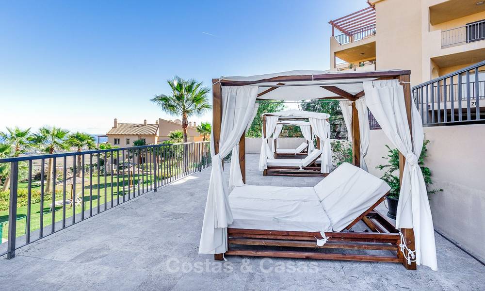 Luxe penthouse appartement met prachtige panoramische zichten op zee en bergen te koop, Benahavis, Marbella 10547
