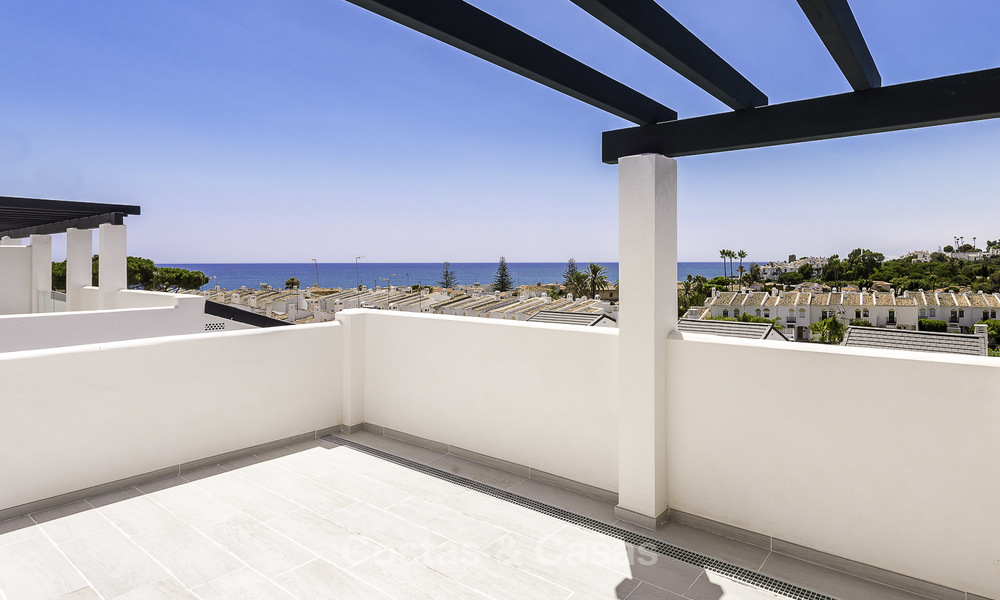 Nieuwe moderne appartementen aan het strand te koop, instapklaar - Estepona 17092
