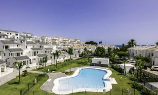 Nieuwe moderne appartementen aan het strand te koop, instapklaar - Estepona 17102 