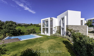 Oogstrelende moderne designer villa met zeezicht te koop, eerstelijn golf en instapklaar, Oost- Marbella 11836 